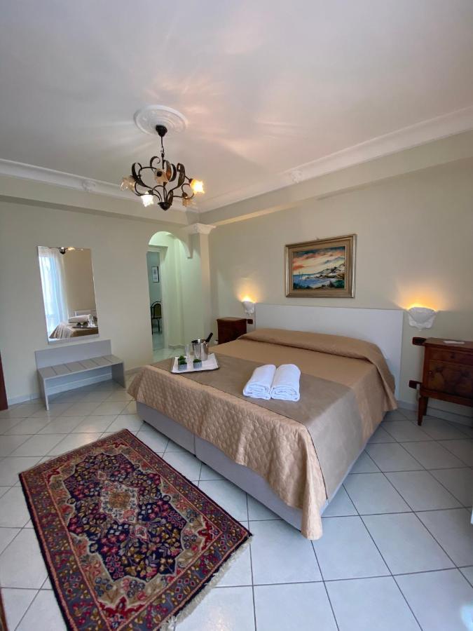 Scala Dei Turchi Palace Suites Реалмонте Екстериор снимка